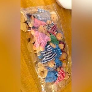 New Adorable Wooden Family Dolls